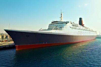 QUEEN ELIZABETH 2 4★