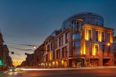 СТАТСКИЙ СОВЕТНИК НА ЗАГОРОДНОМ 3★